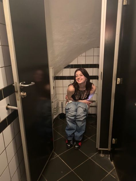 Toilet Selfie, Sitting On Toilet, Ladies Restroom, Girl Bathrooms, Women Aesthetic, Cool Girl, Short Dresses, Mirror Selfie, Pins