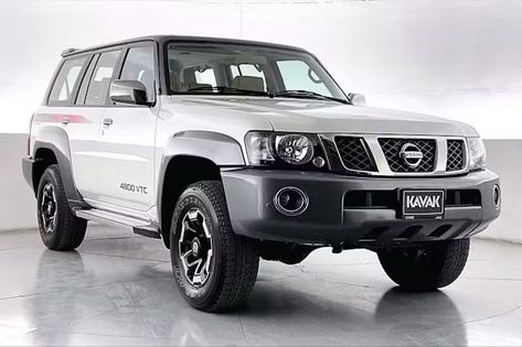 Used 2022 Nissan Patrol Super Safari Super Safari 4.8L SUV 4.8L 6Cyl 280hp White - Kavak Nissan Patrol Super Safari, Super Safari, Buy A Car, Sun Roof, Nissan Patrol, White Car, Cars And Coffee, Number Cards, Car Prices