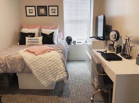 head to stories to see @ilana_deming’s full room tour  dormify.com Small Bedroom Ideas For Couples, Bilik Idaman, Queen Bedding, Cute Bedroom Ideas, Small Bedroom Decor, Bilik Tidur, Couple Bedroom, Teen Bedroom Decor, Stylish Bedroom