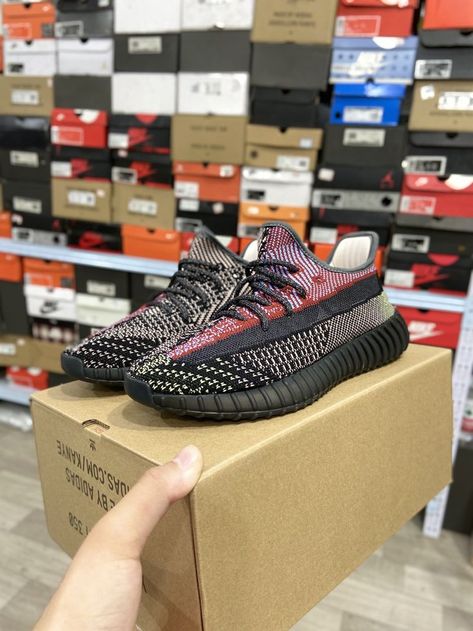 Yeezy Boost 350 V2, Yeezy 350, 350 V2, Adidas Yeezy Boost 350, Yeezy Boost 350, Yeezy Boost, Adidas Yeezy, Adidas Yeezy Boost, Sneakers Fashion