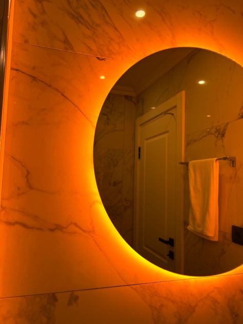 Led Mirror Aesthetic, Mirror Aesthetic, Tinted Mirror, Aesthetic Mirror, Big Mirror, Led Bathroom, Body Mirror, Bathroom Inspo, Led Mirror