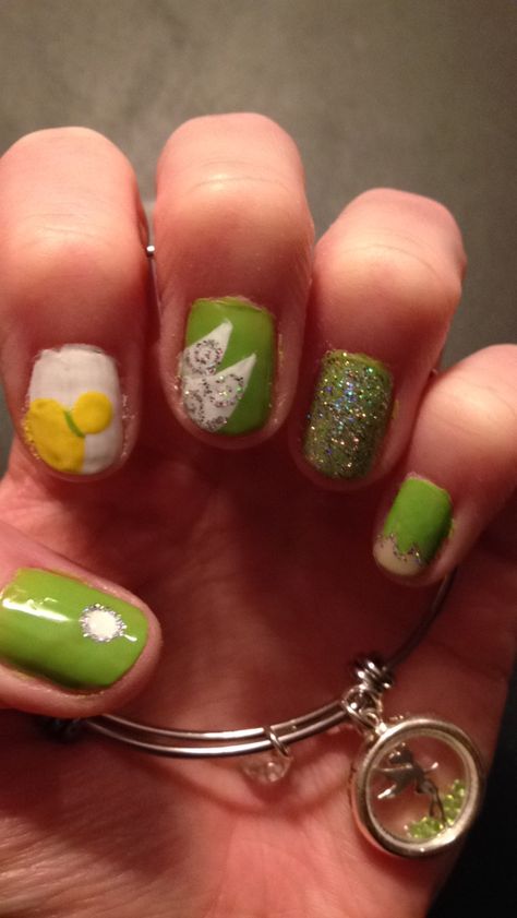 Tinker Bell Nails Designs, Tinkerbell Nail Art, Tinkerbell Nails Designs, Tinker Bell Nails, Disney Nails Simple, Tinkerbell Nails, Tinkerbell Makeup, Simple Disney Nails, Cross Stitch Disney