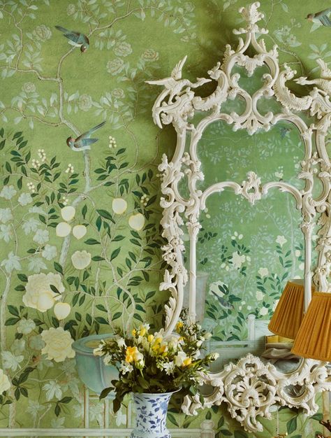 Usa Photoshoot, Gournay Wallpaper, De Gournay Wallpaper, Green Chinoiserie, Green Dining Room, Last Shot, Hand Painted Wallpaper, Bedroom Murals, Chinoiserie Chic