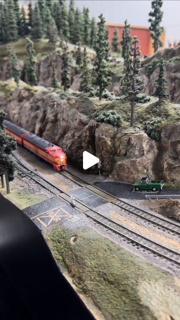 Ho Trains For Sale, N Scale Model Train Layouts, Z Scale Trains, Model Trains Ho Scale, N Scale Train Layout, Train Ho, N Scale Layouts, Ho Train Layouts, Ho Scale Train Layout