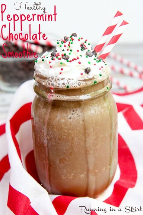 Healthy Peppermint Chocolate Smoothie recipe.  The perfect candy caned themed holiday drink!  Rich, creamy and Christmas themed it uses almond milk and bananas. An easy, low calorie treat! / Running in a Skirt Christmas Smoothie, Chocolate Smoothie Recipe, Holiday Smoothies, Christmas Smoothies, Mocha Frappe Recipe, Healthy Chocolate Smoothie, Chocolate Smoothie Recipes, Frappe Recipe, Peppermint Chocolate