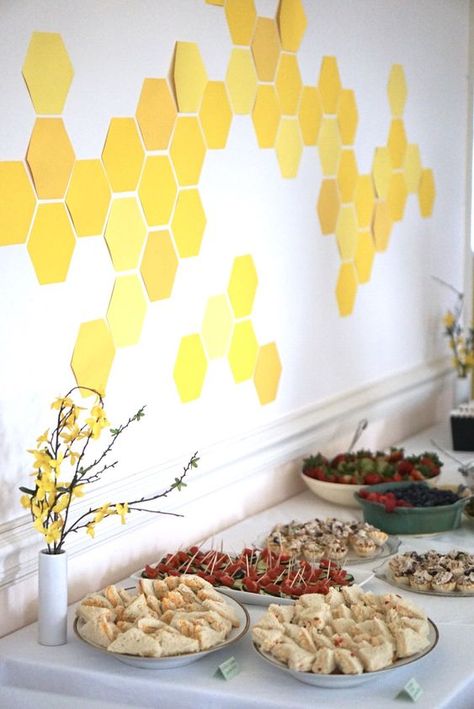 Honey Bee Backdrop, Bee Decorations Party, Bee Party Food, Bee Party Food Ideas, Bee Backdrop, Honeycomb Backdrop, Bee Party Decor, Bee Party Decorations, Bee Themed Birthday Party