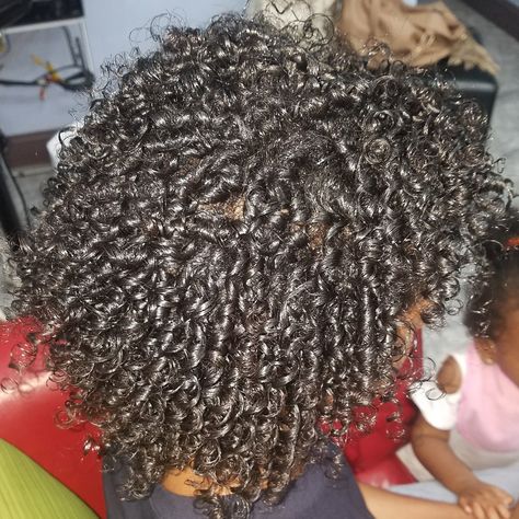 Strawset on Natural hair Straw Set Natural Hair, How To Dry Basil, Natural Hair, Basil, Natural Hair Styles, Straw, Herbs, Hairstyles, Hair Styles