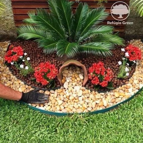 Nautical Garden Ideas, Backyard Decor Ideas, Design A Garden, Small Tropical Gardens, Modern Garden Landscaping, Landscaping With Roses, Small Garden Ideas, Front Garden Landscape, Front Garden Design