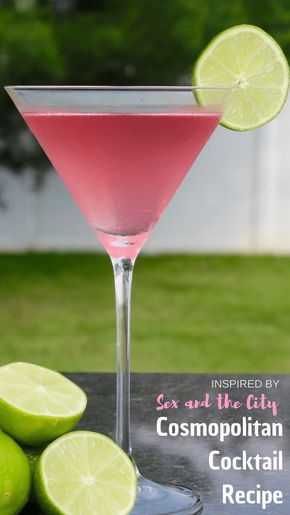 Best Cosmopolitan Recipe, How To Make A Cosmopolitan Drink, Martini Garnish Ideas, Best Martini Recipe Cocktails, Boho Cocktails, Cointreau Cocktail Recipes, Cosmopolitan Martini, Cosmopolitan Drink Recipe, Cosmopolitan Cocktail Recipes