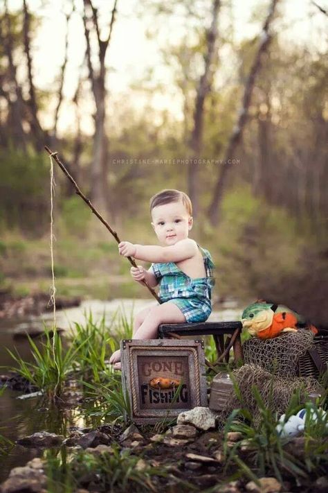 Fishing Mini - This is a must! Baby Boy Photo Shoot Ideas, Mini Photo Sessions, Boy Photo Shoot, 1st Birthday Pictures, Baby Photoshoot Boy, Toddler Photos, Photo Shoot Ideas, Toddler Photography, Baby Boy Photos