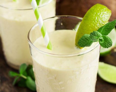 Lime Smoothie Recipes, Drinks Com Vodka, Kiwi Drink, Hazelnut Coffee Creamer, Strawberry Protein Smoothie, Hot Spiced Cider, Splenda Recipes, Chocolate Banana Smoothie, Southern Sweet Tea