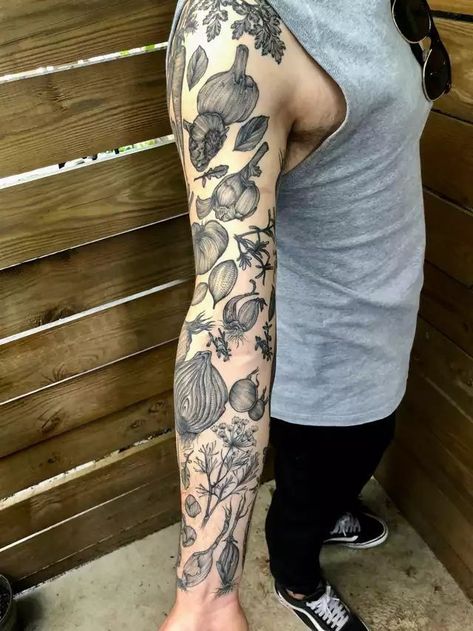 Thigh Plant Tattoos Women, Vegetable Tattoo, Cooking Tattoo, Culinary Tattoos, Herb Tattoo, Chef Tattoo, Tato Tradisional, Food Tattoos, Torso Tattoos