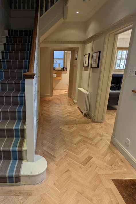 Ground Floor Flooring Ideas, Herringbone Lounge, Hallway With Herringbone Floor, Living Room Herringbone Floor, Herringbone Flooring Living Room, Herringbone Living Room, Herringbone Wood Floor Living Room, Parquet Herringbone, Parquet Flooring Hallway