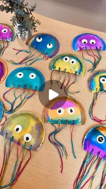 Jelly Fish Paper Plate Crafts, Diy Paper Fish Craft, Jellyfish Crafts For Kids, Jelly Fish Craft, Paper Plate Jellyfish, Go Fish Game, Toddlers Activities, Art Unit, Jellyfish Craft