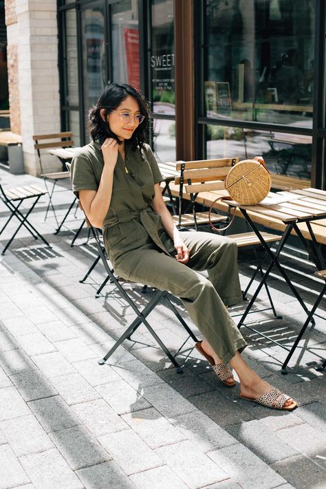 Weekend Vibes In A $30 Linen Jumpsuit Olive Jumpsuit Outfit, Olive Green Jumpsuit Outfit, Green Jumpsuit Outfit, Jumpsuit Outfit Summer, Jumpsuit Outfit Casual, Olive Jumpsuit, Olive Green Jumpsuit, Shona Joy, Boiler Suit