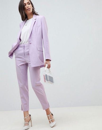 How to Wear the Influencer Summer Suit | Brit + Co Purple Suit, Vestiti Edgy, Purple Suits, Blazer Set, Modieuze Outfits, Summer Suits, Business Outfit, 가을 패션, Professional Outfits