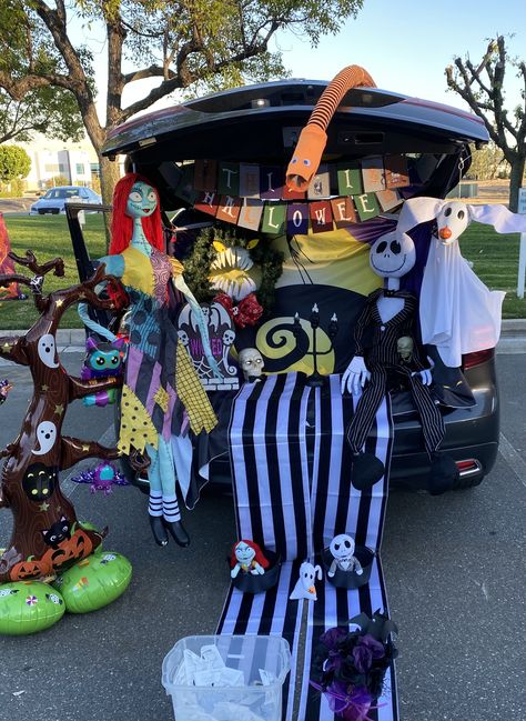 Trunk Or Treat Tim Burton, Nbc Trunk Or Treat, Night Before Christmas Trunk Or Treat, Nightmare Before Christmas Truck Or Treat Ideas, Nightmare Before Christmas Trunk Or Treat Ideas For Suv, Jack And Sally Trunk Or Treat, Trunk Or Treat Ideas For Cars Nightmare Before Christmas, Nightmare Before Christmas Trunk Treat, Nightmare Before Christmas Trunk Or Treating