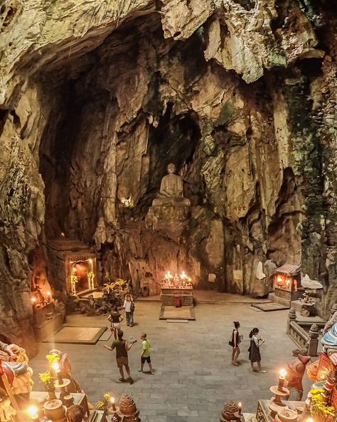 Marble Mountain Vietnam, Mountain Cave, Marble Mountain, Travel To Vietnam, Vietnam Vacation, Vacation List, Vietnam Backpacking, Asia Trip, Vietnam Travel Guide