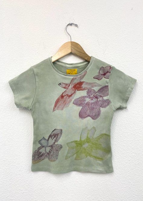 Hand Painted T Shirts, Juliet Johnstone, Painted Shirt, Dyed Pants, Soft Grunge Outfits, New Rock, Soft Grunge, Cute Fits, Looks Vintage