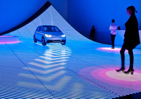 audi interactive digital floor Digital Retail, Interactive Exhibition, Design Miami, Bjarke Ingels, Interactive Display, Interactive Media, Experiential Marketing, New Media Art, Interactive Installation