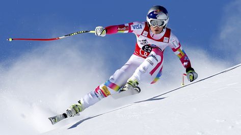 Lindsey Vonn verpletteren op koers in 2015. Lindsey Vonn Skiing, Ski Girls, Ski Culture, Sporting Legends, Alpine Ski, Ski Hill, Ski Instructor, Lindsey Vonn, Sport Management