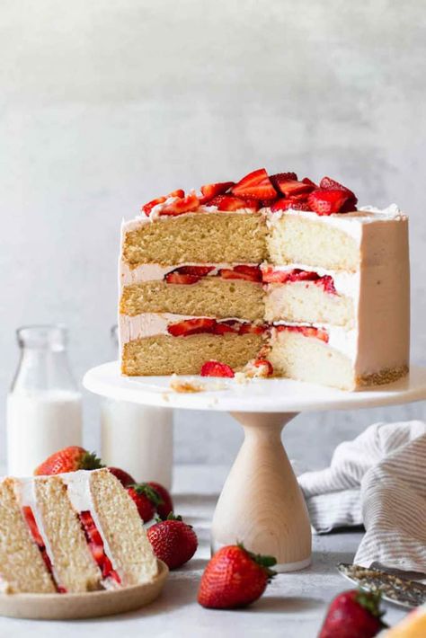 Vanilla Cake With Strawberries, Strawberry Jam Cake, Strawberry Vanilla Cake, Grandbaby Cakes, Cake With Strawberries, Shortcake Cake, Strawberry Shortcake Cake, Moist Vanilla Cake, Strawberry Shortcake Recipes