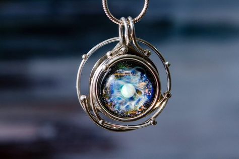 Top Five Unique Necklaces for Cremated Remains