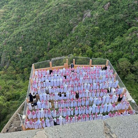 Eid Prayer at Fayfa Mountain. 📍: https://smpl.is/98tb4 Arabian Nights Aesthetic, Life In Saudi Arabia, Eid Prayer, Cosy Aesthetic, Saudi Arabia Culture, Islamic Wallpaper Hd, Arab Culture, المملكة العربية السعودية, Mood Off Images