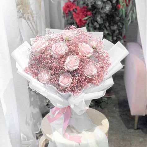 Flowers For Girlfriend, Luxury Flower Bouquets, Pink Rose Bouquet, Container Gardening Flowers, Boquette Flowers, Flower Business, Flower Boutique, Flowers Bouquet Gift, Bouquet Arrangements