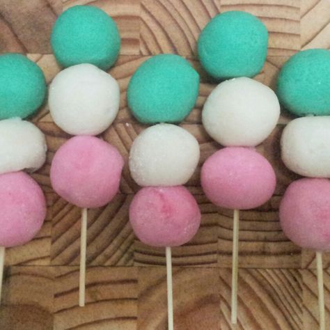 Home made hanami dango How To Make Dango, How To Make Dango Easy, Hanami Dango Recipe, How To Make Hanami Dango, Sanshoku Dango, Cake