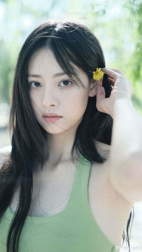 Chinese Faceclaims Female, Wasian Girl Faceclaims, Zhang Yishang, Glass Skin Routine, Woodworking Machinery, Aesthetic People, Skin Routine, Her Eyes, Glass Skin