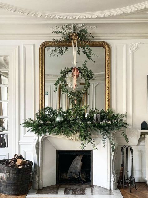 French Christmas Decor, Editing Hacks, Mantel Decorating, Holiday Mantel, French Christmas, Airbrush App, Healthy Christmas, Christmas Mantel, Christmas Mantel Decorations