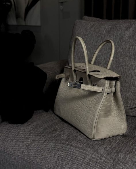 The most in-demand bag, in fact, is one you can’t even buy in stores – the Hermès Birkin. Its timeless design ensures it’s a solid investment. Immune to the whims of fashion, it can be worn year after year! Get yours today at Expertyco and join the elite few who possess this truly unique and exceptional masterpiece. It’s time to make your dreams come true! #birkin #birkinbag #birkinbags #luxurybagbrand #warsaw #warsawmodel #expertyco Luxury Bag Brands, Make Your Dreams Come True, Dreams Come True, Warsaw, Hermes Birkin, Dream Come True, Birkin Bag, Timeless Design, Investment