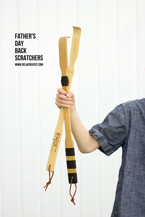 Father's Day Back Scratchers from @Delia Creates | DIY Father's Day Gift Ideas Back Scratcher Diy, Back Scratchers, Wood Crafting, Back Scratcher, Handmade Holiday Gifts, Diy Xmas Gifts, Diy Father's Day Gifts, Kid Art, Fathers Day Quotes