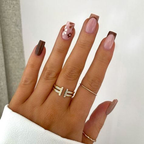 41+ Classy Short Fall Nail Designs For 2025 - DrExplains Leaf Nail Ideas, Short Fall Nail Ideas, October Nails Fall, Short Fall Nail Designs, Short Fall Nail, Fall Season Nails, Season Nails, Fall Nail Ideas, October Nails