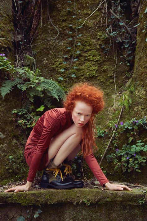 Dasha Vikhreva Harper’s Bazaar Mexico Julio Barcena Fashion Editorial Vincent Peters, Nature Editorial, Video Mood, Forest Fashion, Pamela Hanson, Fairy Photoshoot, Wood Fashion, Isabeli Fontana, Outdoor Shoot