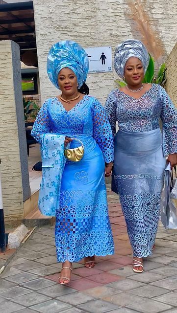 Buba Blouse And Wrapper, Fitted Buba And Iro Lace, Iro Skirt And Blouse Lace Styles, Iro Gown Style Lace, Ankara Wedding Dress Styles, Big Wedding Ceremony, White Lace Gown Styles Nigerian, Damask Styles For Nigerian Women, Iro And Buba Styles Lace Classy