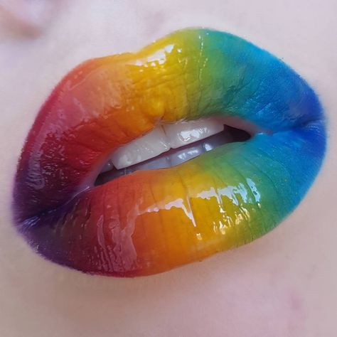 Pride rainbow lips Makeup Glossy  Lipart Ombre Gradient Rainbow Lipstick, Makeup Utensils, Lip Art Makeup, Rainbow Lips, Pride Makeup, Summer Makeup Looks, Love Lips, Fall Makeup Looks, Lipstick Art