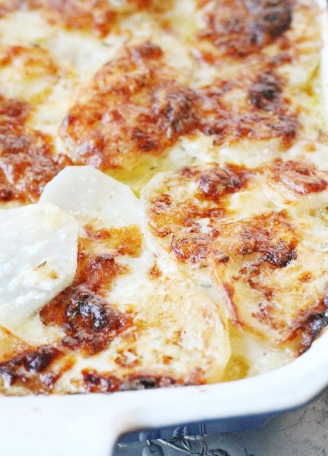 Make Ahead Scalloped Potatoes, Scalloped Potatoes With Cream, Potatoes Dauphinoise, Bill Granger, Potatoe Recipes, Scalloped Potato, Scalloped Potatoes Recipe, Julia Child Recipes, Mom Recipes