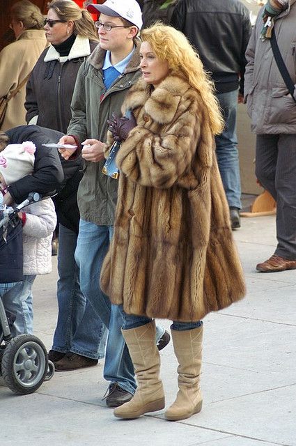 Sable fur coat Russian Sable, Sable Fur Coat, Sable Coat, Coyote Fur, Mink Coat, Brown Fur, Celebrity Trends, Fox Fur Coat, Fur Coats