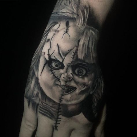 Chucky Tattoo Hand, Annabelle Tattoo, Tattoo Ideas Tumblr, Monarch Tattoo, Horror Sleeve, Chucky Tattoo, Tattoo Sydney, 3 Tattoo, Thigh Tattoos