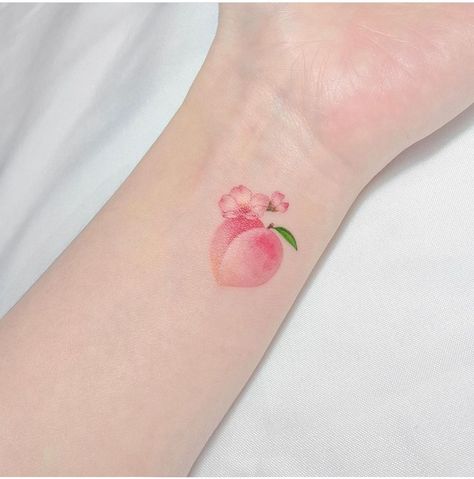 Peach Tattoo, Tasteful Tattoos, Petite Tattoos, Birth Flower Tattoos, Delicate Tattoo, Cute Tiny Tattoos, Dope Tattoos, Minimal Tattoo, Piercing Tattoo