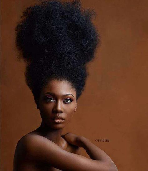 I present to you, Nigerian top model Uju Marshall Beautiful Natural Hair, Pelo Afro, Natural Hair Beauty, 4c Hair, Natural Hair Inspiration, Natural Hair Tips, Hair Crush, Natural Hair Journey, Black Natural Hairstyles