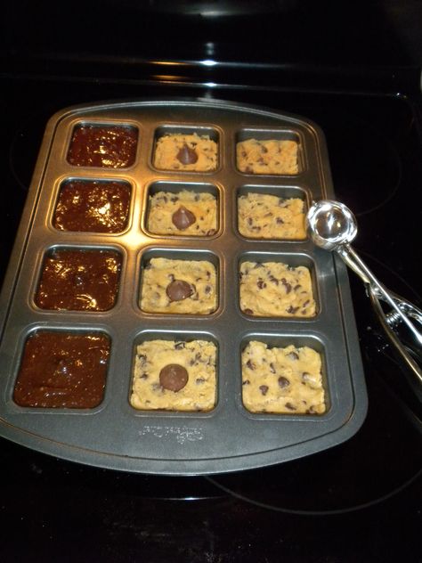 Used my pampered chef brownie pan for these! Choc. chip cookie on the bottom, hershey's kiss, and then brownie mix! Pampered Chef Brownie Pan Recipes, Brownie Cookie Recipe, Pampered Chef Brownie Pan, Peanut Butter Dessert Recipes, Peanut Butter Brownie, Cookie Brownie Recipe, Brownie Pan, Pampered Chef Recipes, Muffin Tin Recipes