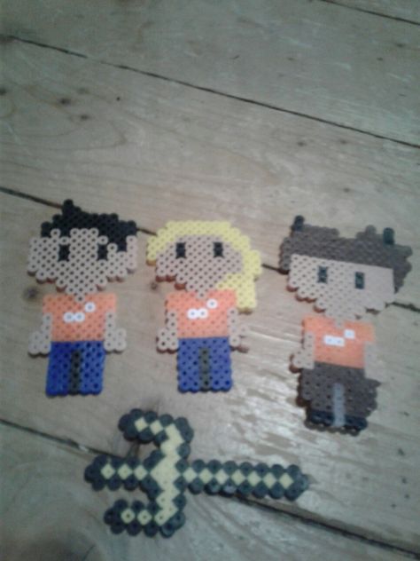 Percy Jackson Perler Beads, Percy Jackson Pixel Art, Percy Jackson Crafts, Percy Jackson Annabeth, Bead Gifts, Melty Bead Designs, Bead Templates, Percy Jackson Annabeth Chase, Grover Underwood