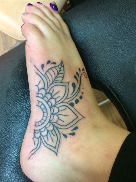 My first tattoo! Side of foot, half mandala, flower Mandala Ankle Tattoo, Side Foot Tattoos, Mandala Foot Tattoo, Half Mandala Tattoo, Tato Mandala, Ankle Tattoo Ideas, Small Mandala Tattoo, Flower Tattoo On Side, Anklet Tattoos