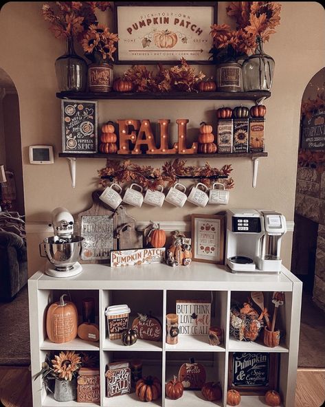 Picc Line, Fall Apartment Decor, Halloween Kitchen Decor, Central Line, Have A Wonderful Weekend, Fall Kitchen Decor, Fall Living Room, Cozy Fall Decor, Restroom Decor