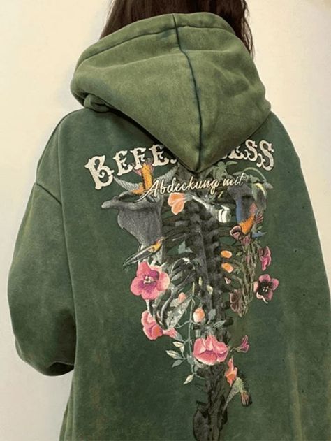 2023 Buy Vintage Blooming Skull Fleece Lined Pullover Hoodie under US$55 in Hoodies Online Store. Free Shipping with US$69+. Check reviews and buy it today. Style: Casual/Street/Vintage/Preppy/Punk/Hip Pop/Sweet/Fairy Grunge/Y2K #y2k #retro #aesthetic #90s #90sfashion #fairy #grunge #grungefashion #vintage #vintagestyle #backtoschool #backtoschooloutfits #firstdayofschooloutfit #fall #fallfashion #winter #streetstyle #outfits #ootd #trendyoutfits #fashionista #casualoutfits #longsleeve Preppy Punk, Skull Fabric, Hoodie Streetwear, Punk Inspiration, Punk Vintage, Vintage Preppy, Skull Hoodie, Bodycon Floral Dress, Floral Skull