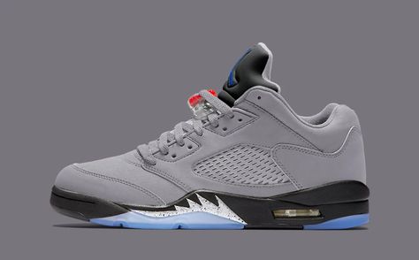 The Air Jordan 5 Low “PSG” will be the highlight of the Jordan Brand and Paris Saint-fifth Germain’s annual footwear collection in 2022. For the first time, Paris Saint-third Germain’s kit for the 2022-23 season will come in a variety of colors, including Pumice, Game Royal, Black, and Plum Eclipse. It’s still unclear how they’ll be blocked, what details they’ll include, and which materials they’ll use, but more information is expected to be released soon. We& Jordan 5 Low Psg, How To Style Jordans, Jordan 5s, Styling Jordans, Shoes For School, Crocs Boots, Shoes Outfit Fashion, Outfits Hombre, Shoes World