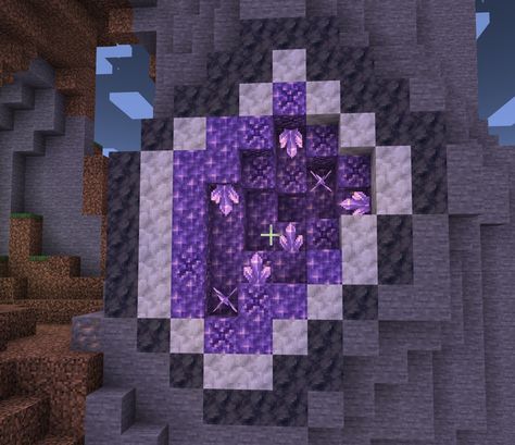 Geode Minecraft Builds, Amethyst Geode Minecraft, Amethyst Base Minecraft, Mc Amethyst Builds, Minecraft Amethyst Bedroom, Crystal Cave Minecraft, Amethyst Build Minecraft, Amethyst Enchanting Room Minecraft, Minecraft Building Ideas Amethyst